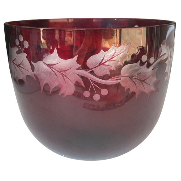 Teleflora Gifts Ruby Red Decorative Holiday Etched Glass Bowl 6.5" Round - Picture 1 of 8